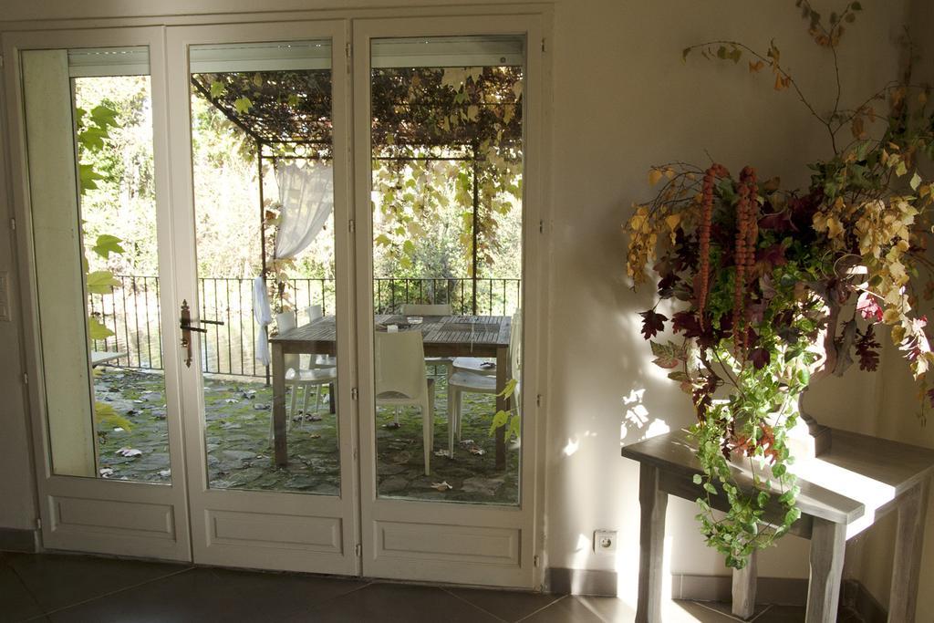 Maison Pres De L'Eau LʼIsle-sur-la-Sorgue Eksteriør bilde