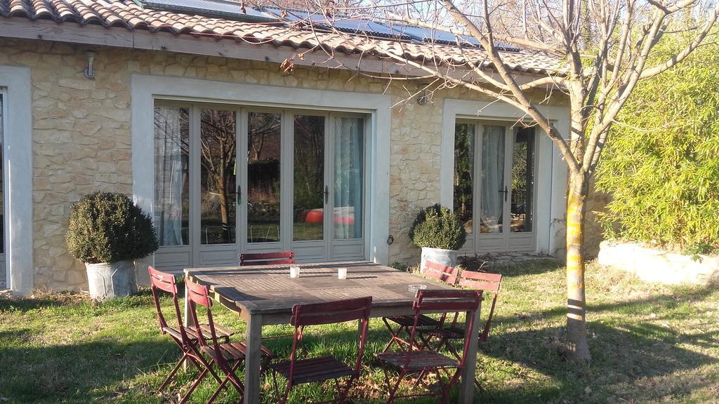 Maison Pres De L'Eau LʼIsle-sur-la-Sorgue Eksteriør bilde