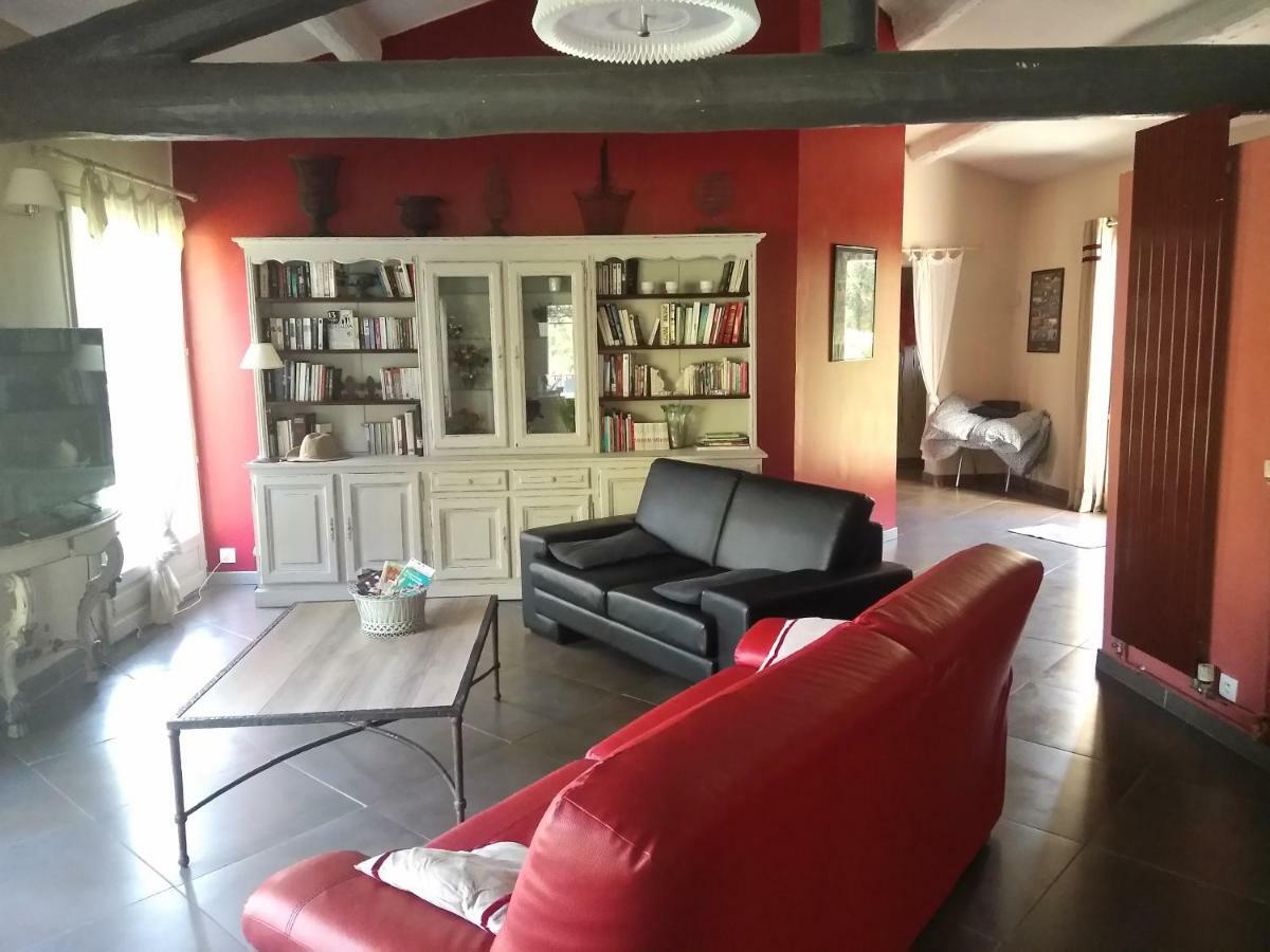 Maison Pres De L'Eau LʼIsle-sur-la-Sorgue Eksteriør bilde