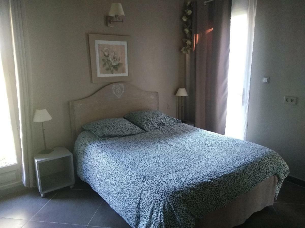 Maison Pres De L'Eau LʼIsle-sur-la-Sorgue Eksteriør bilde